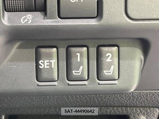 Subaru LEVORG 2017-09 317221-7