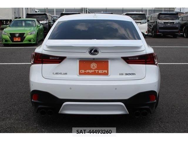 Lexus IS 2015-05 362838-10