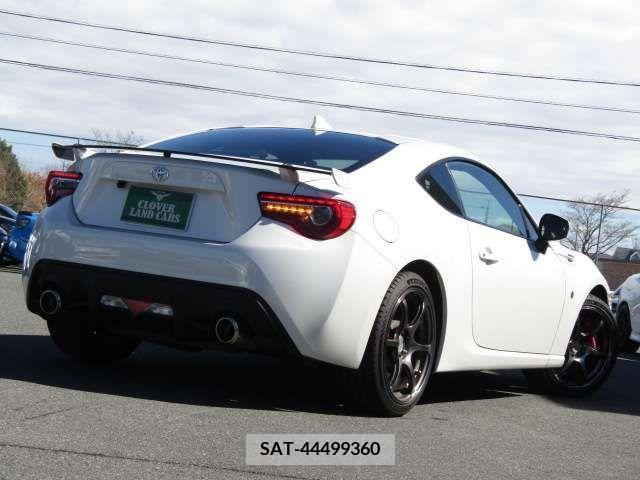 Toyota 86 2017-04 211096-3