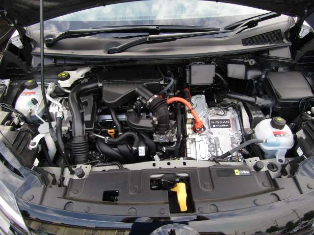 Nissan AURA 2023-01 15934-14