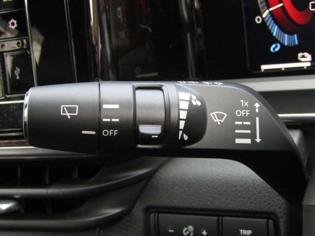 Nissan AURA 2023-01 15934-17