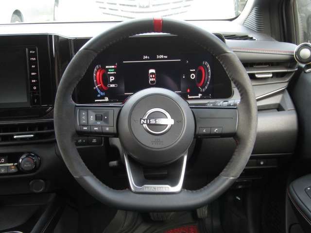 Nissan AURA 2023-01 15934-9