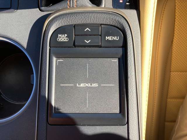 Lexus RC 2015-01 192647-17