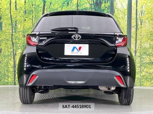 Toyota YARIS 2022-03 308778-15