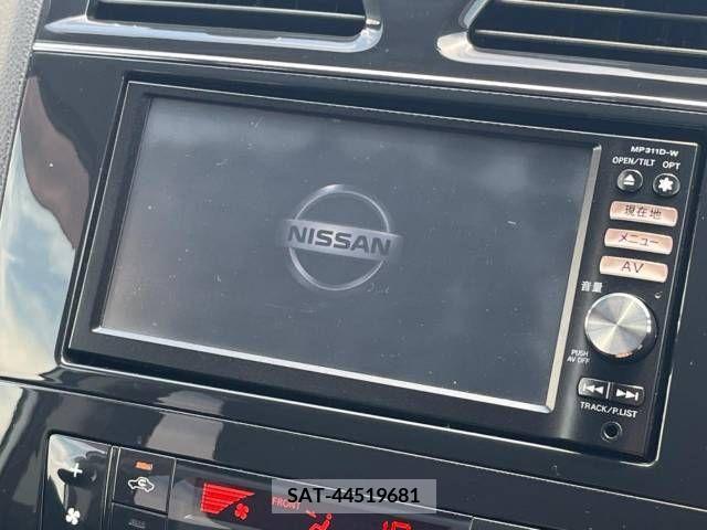 Nissan SERENA 2012-03 367658-3