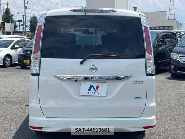 Nissan SERENA 2012-03 367658-16