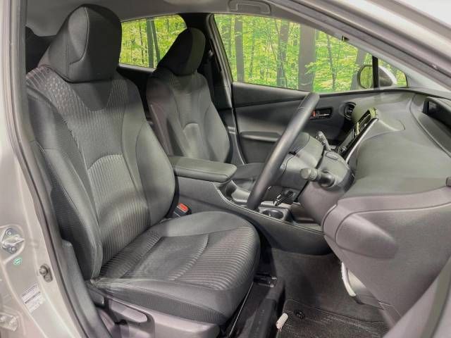 Toyota PRIUS 2017-01 187233-9