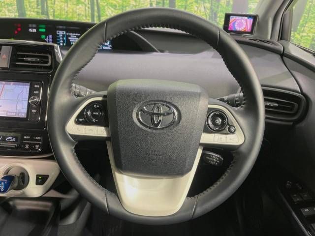 Toyota PRIUS 2017-01 187233-12