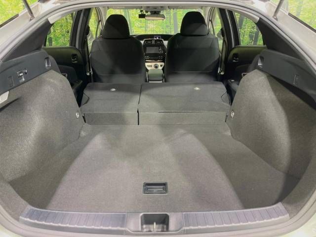 Toyota PRIUS 2017-01 187233-11