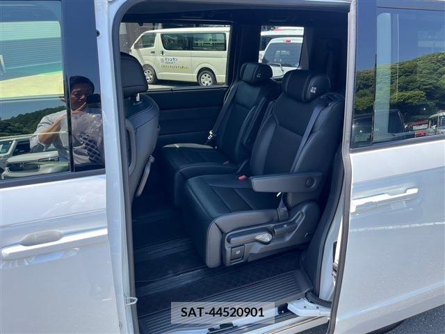 Honda STEP WGN 2022-06 286094-3