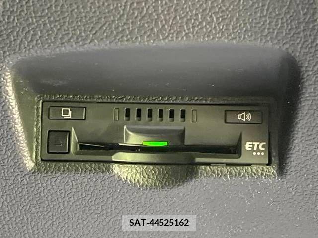 Toyota PRIUS 2017-12 322291-11