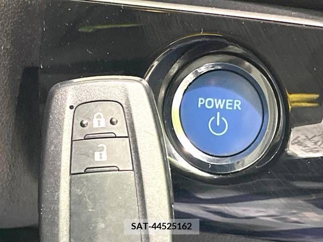 Toyota PRIUS 2017-12 322291-10