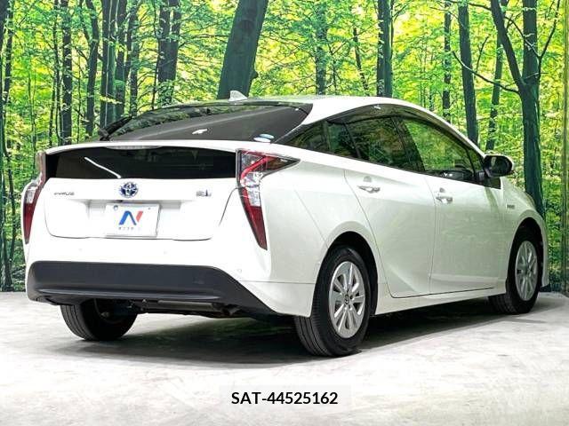 Toyota PRIUS 2017-12 322291-17