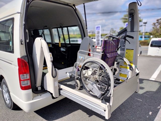 Toyota REGIUSACE VAN 2011-06 29241-11