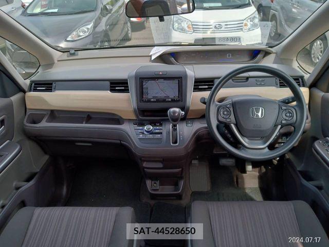 Honda FREED 2019-04 354907-3