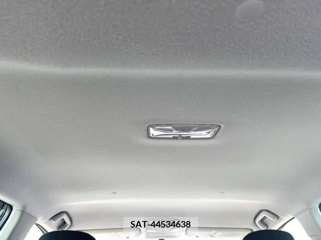 Toyota PRIUS 2015-09 282368-15