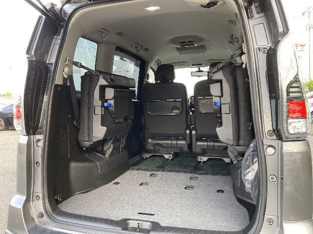 Nissan SERENA 2018-05 5050-17