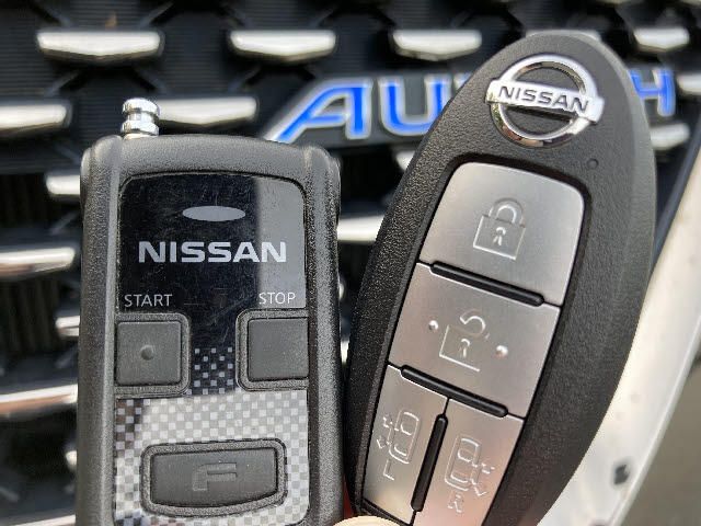 Nissan SERENA 2018-05 5050-11