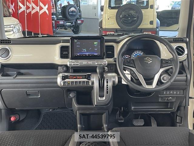 Suzuki X BEE 2019-03 312626-27