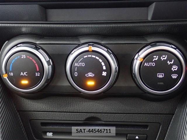 Mazda MAZDA2 2022-10 276380-17