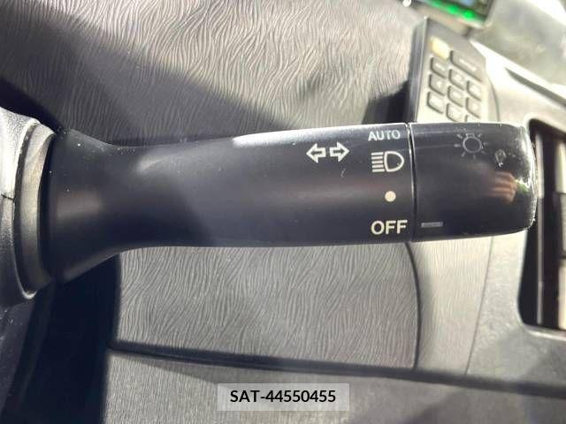 Toyota PRIUS 2013-02 257210-19