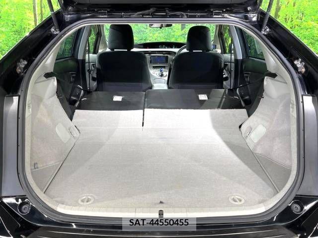 Toyota PRIUS 2013-02 257210-9