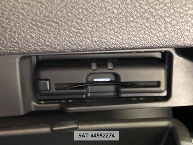 Nissan SERENA 2019-12 379384-7