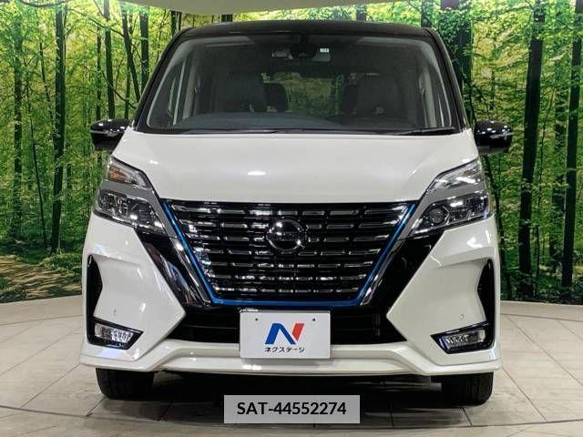 Nissan SERENA 2019-12 379384-15