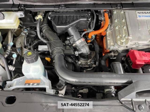 Nissan SERENA 2019-12 379384-18