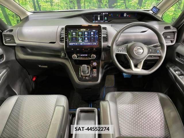 Nissan SERENA 2019-12 379384-1