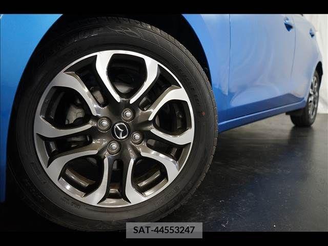 Mazda DEMIO 2014-11 301916-3