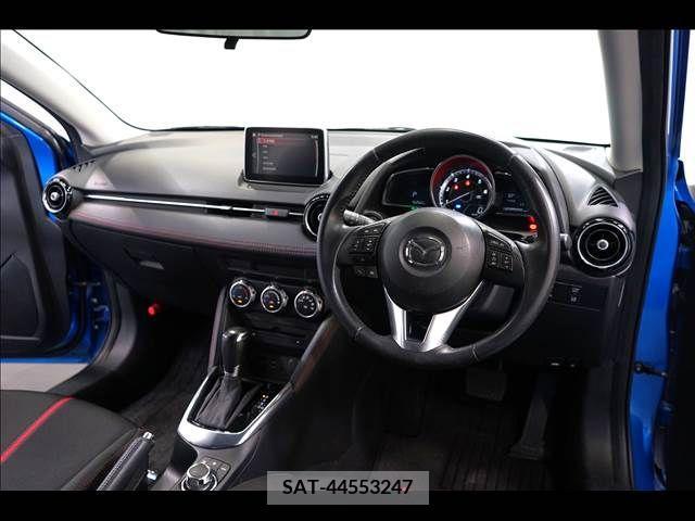 Mazda DEMIO 2014-11 301916-1