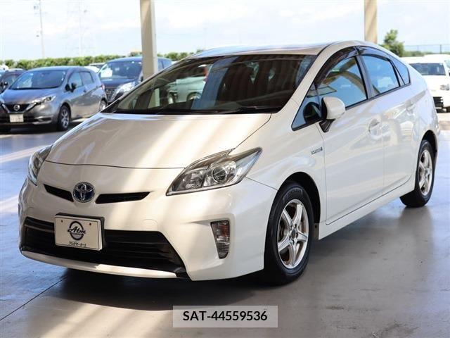 Toyota PRIUS 2015-03 350401-0