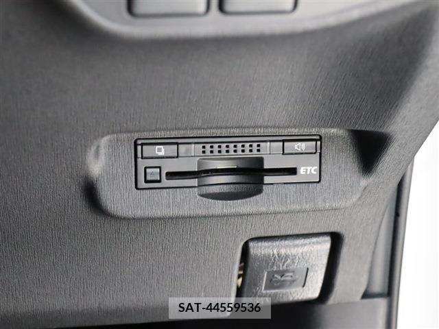 Toyota PRIUS 2015-03 350401-16