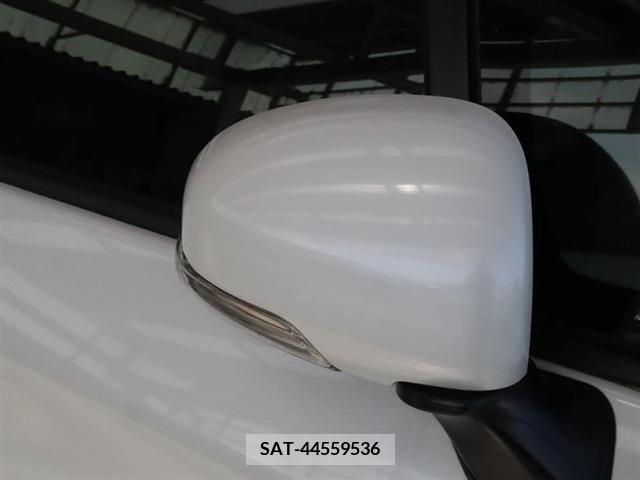 Toyota PRIUS 2015-03 350401-28