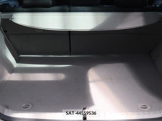 Toyota PRIUS 2015-03 350401-27