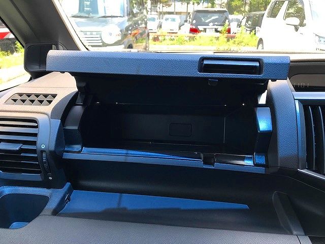 Honda e 2011-11 7058-17