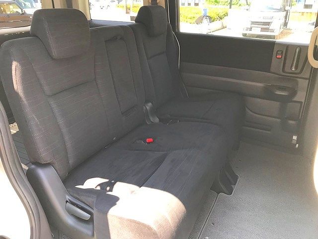 Honda e 2011-11 7058-3