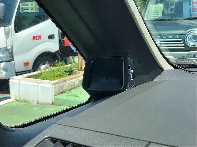 Honda e 2011-11 7058-23