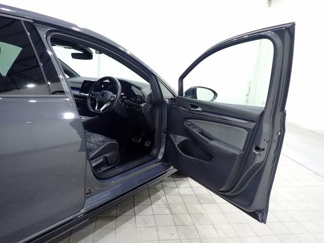 VolksWagen GOLF 2021-12 20418-17