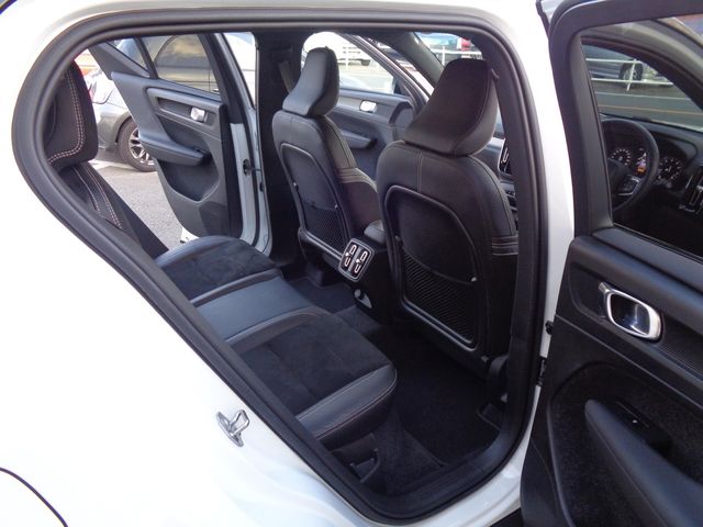 Volvo XC40 2018-11 11951-8