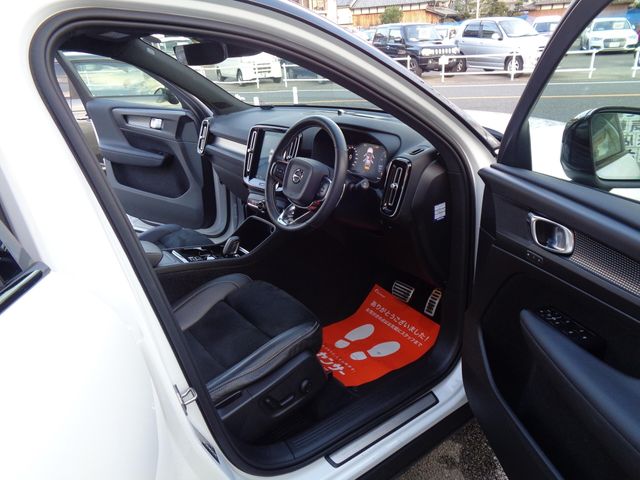 Volvo XC40 2018-11 11951-10