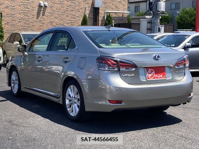 Lexus HS 2015-09 299792-2