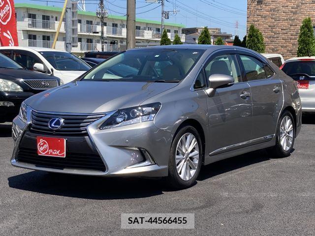Lexus HS 2015-09 299792-5