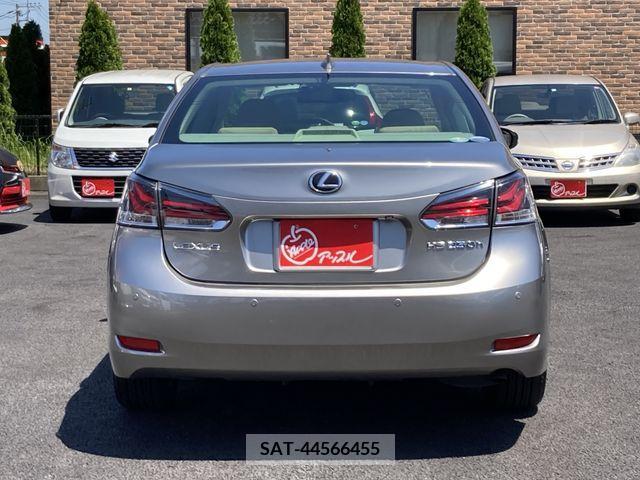 Lexus HS 2015-09 299792-8
