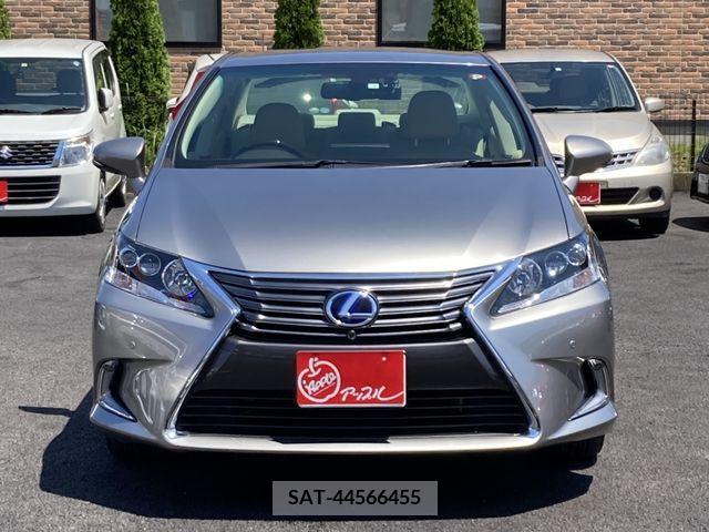 Lexus HS 2015-09 299792-3