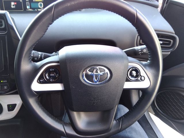 Toyota PRIUS 2016-07 194077-6