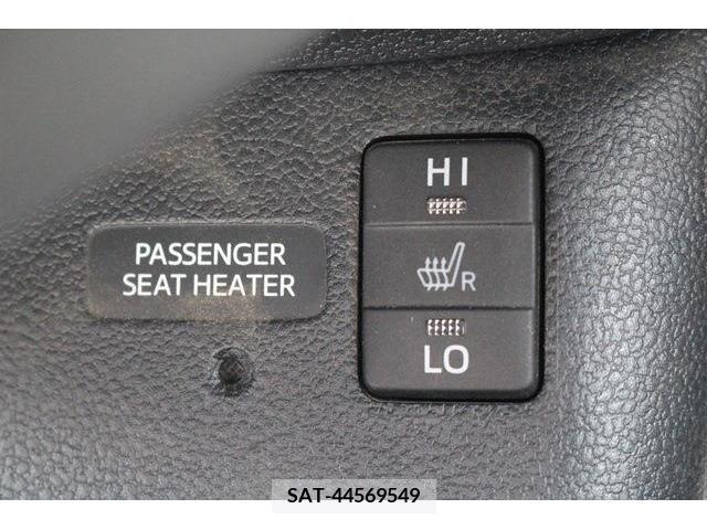 Toyota PRIUS 2016-06 282289-3