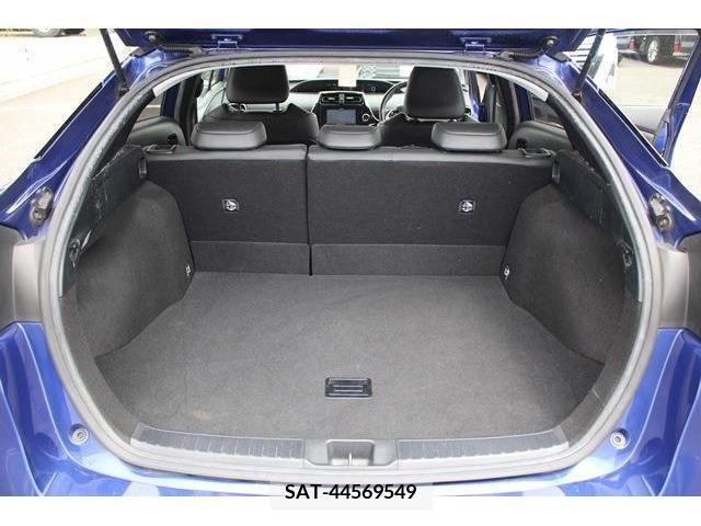 Toyota PRIUS 2016-06 282289-17