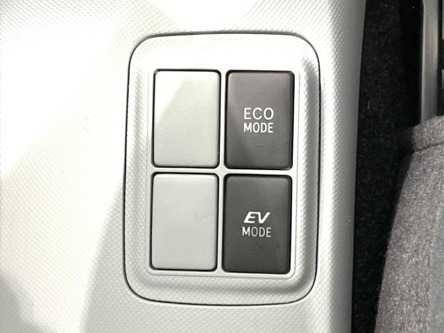 Toyota AQUA 2014-11 21777-6